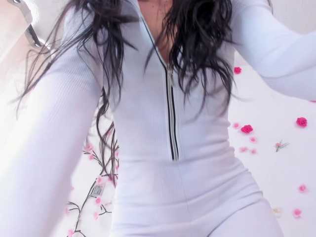 NicoRobinx live cam on BongaCams