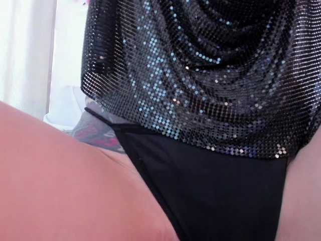 NicoRobinx live cam on BongaCams
