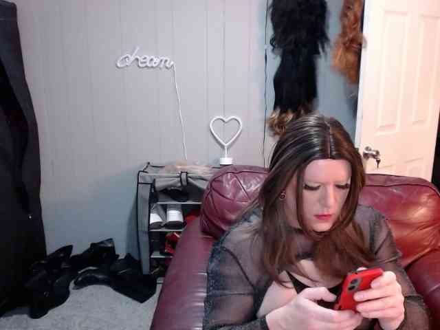 deedeethecd Live Webcam on BongaCams