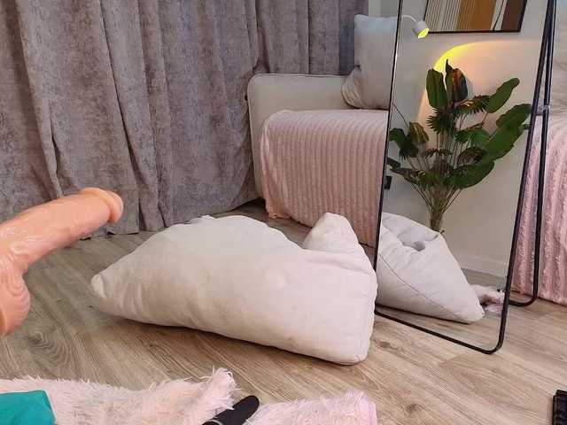 mayameilin live cam on BongaCams