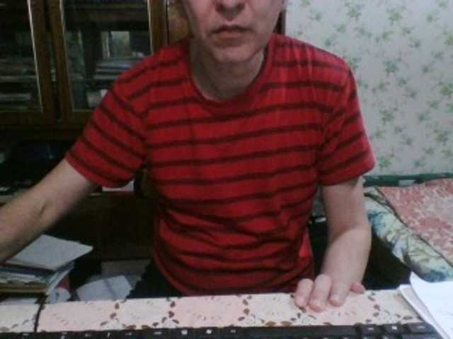 alex-u81