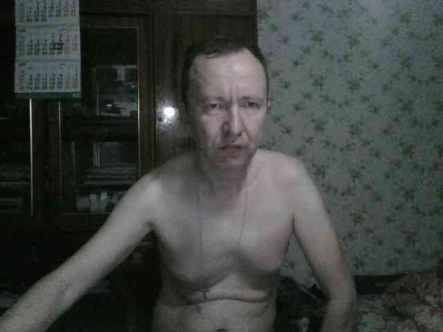 alex-u81