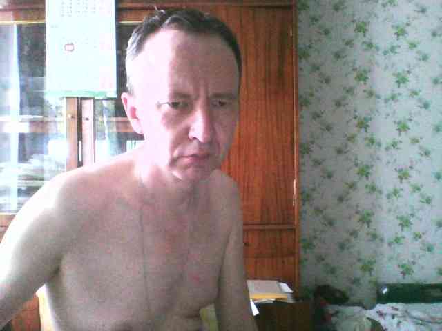 alex-u81