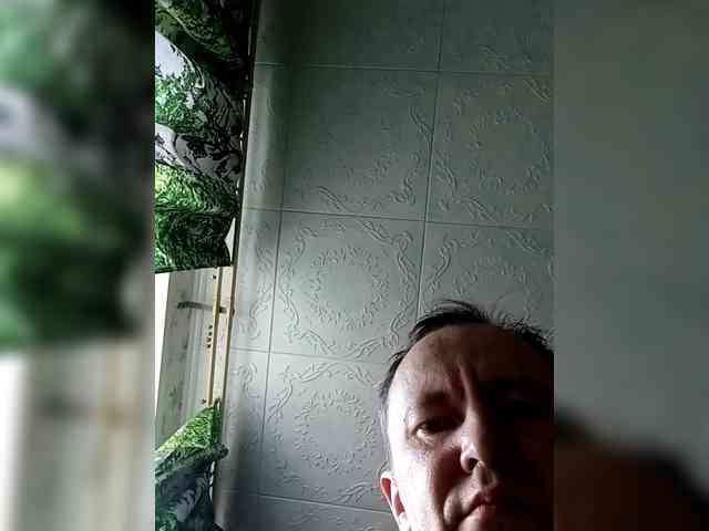 alex-u81