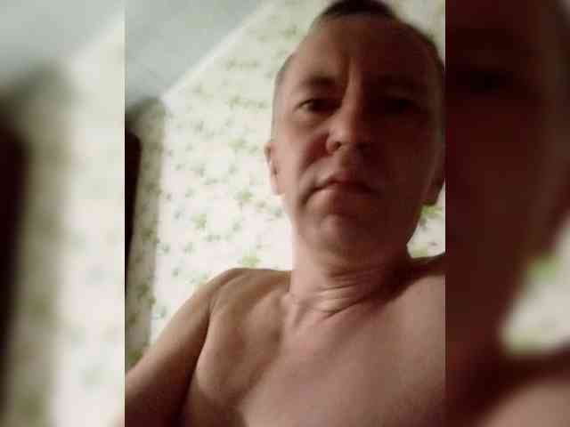 alex-u81