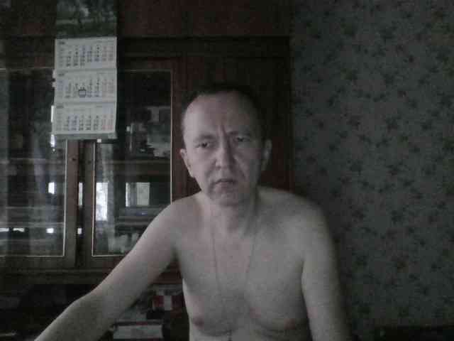 alex-u81