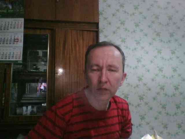 alex-u81