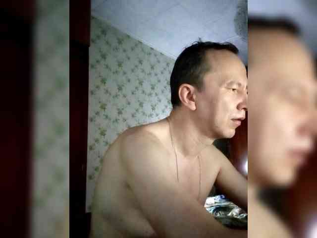alex-u81