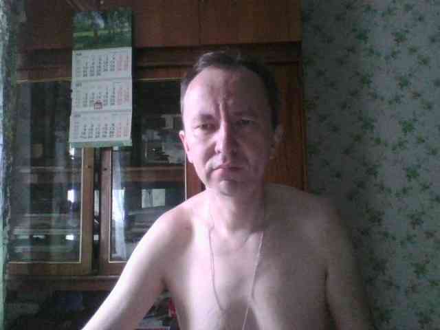 alex-u81