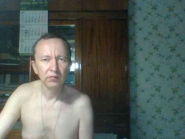 alex-u81