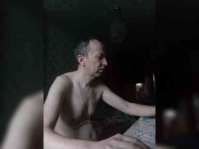 alex-u81