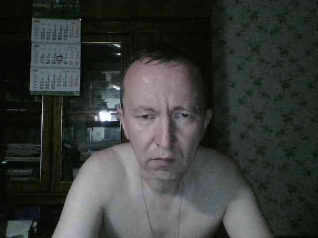 alex-u81