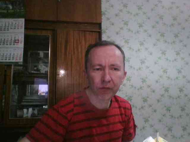 alex-u81