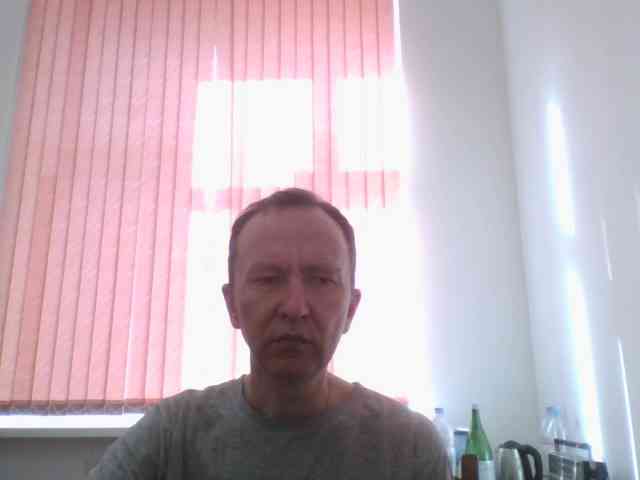 alex-u81