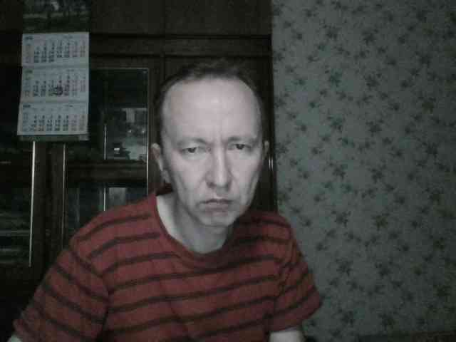 alex-u81