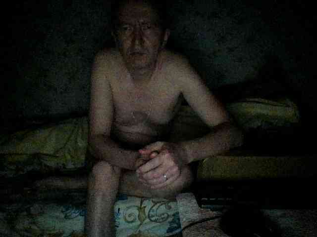 alex-u81
