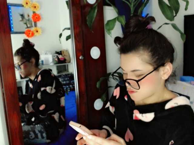 NathaliaLooes live webcam show