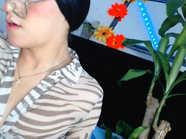 NathaliaLooes live cam