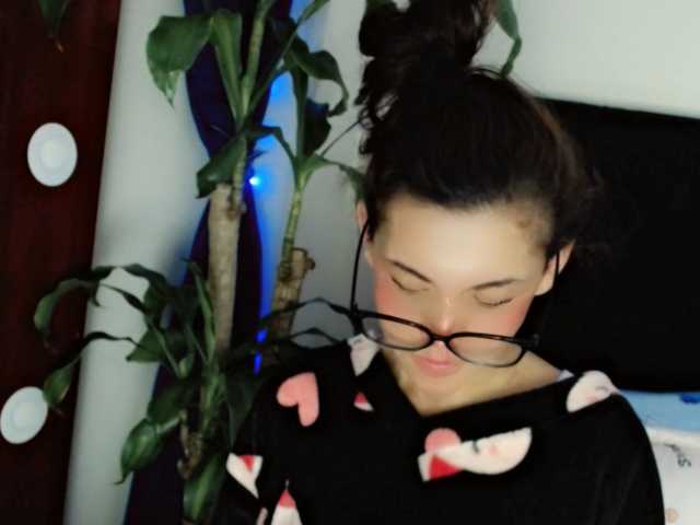 NathaliaLooes live webcam show