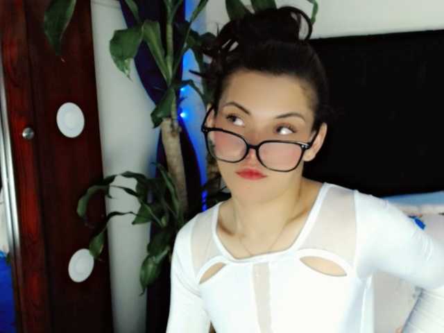 NathaliaLooes live webcam show