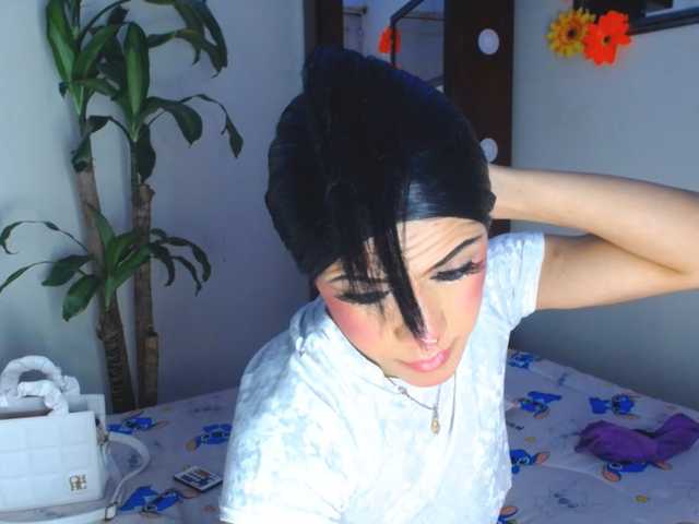 NathaliaLooes live cam