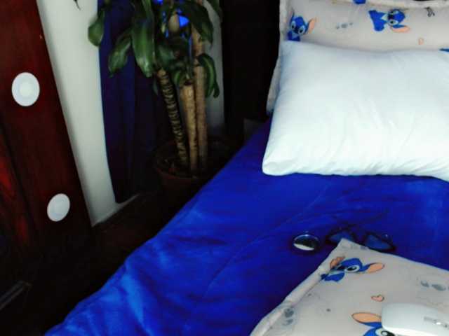 NathaliaLooes live webcam show