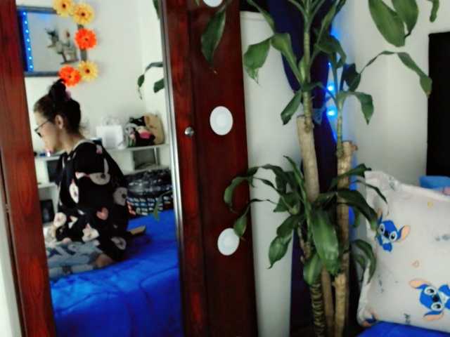 NathaliaLooes live webcam show