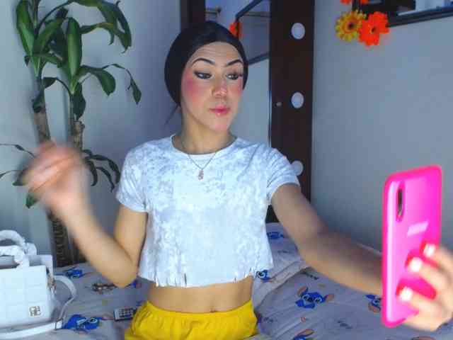 NathaliaLooes Live Webcam on BongaCams