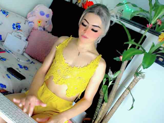 NathaliaLooes