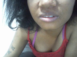 Maylis55's Live Webcam