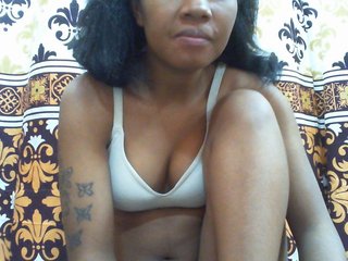 Maylis55's Live Webcam