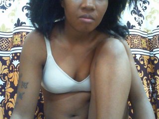 Maylis55's Live Webcam