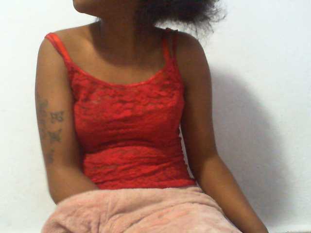 Njara12 live cam on BongaCams