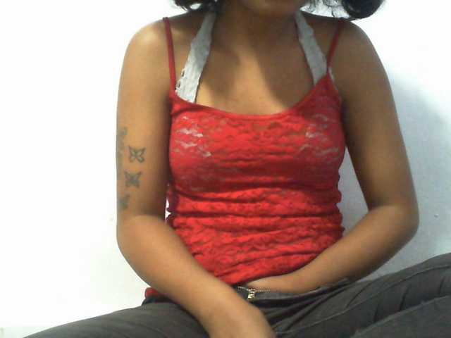 Maylis55 live cam preview