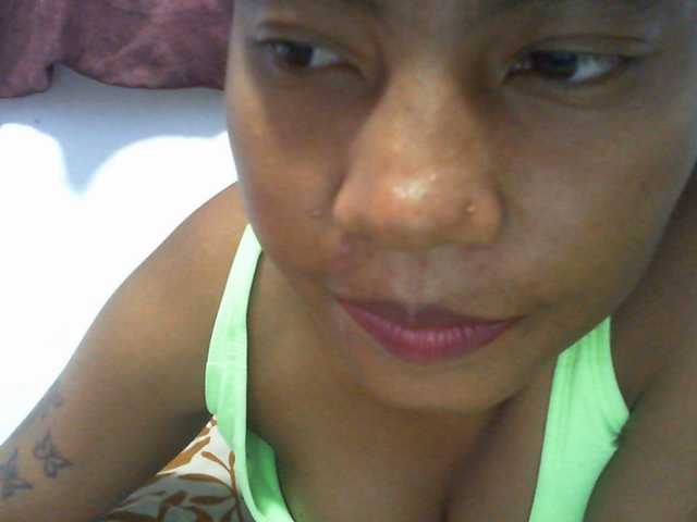 Njara12 live cam on BongaCams