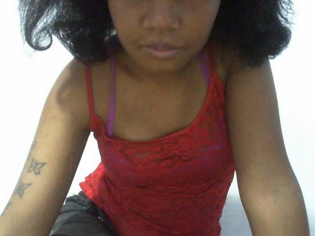 Njara12 live cam on BongaCams