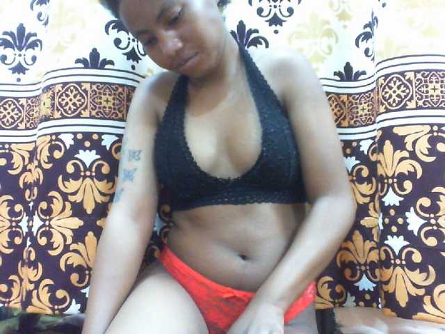 Njara12 live cam on BongaCams