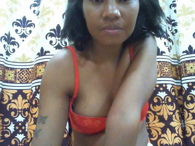 Njara12 live cam on BongaCams