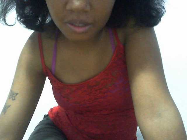 Njara12 live cam on BongaCams