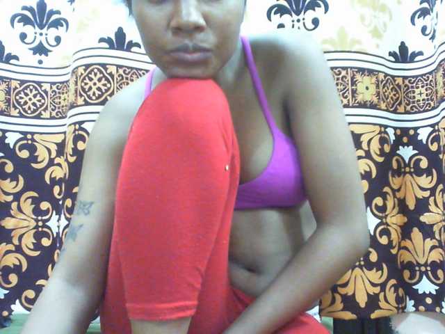 Njara12 live cam on BongaCams