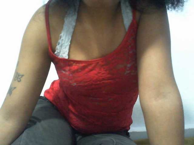 Njara12 live cam on BongaCams