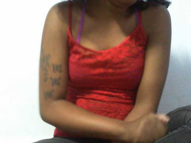 Njara12 live cam on BongaCams