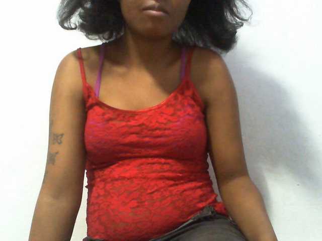 Njara12 live cam on BongaCams