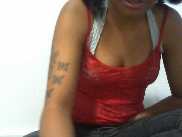Njara12 live cam on BongaCams