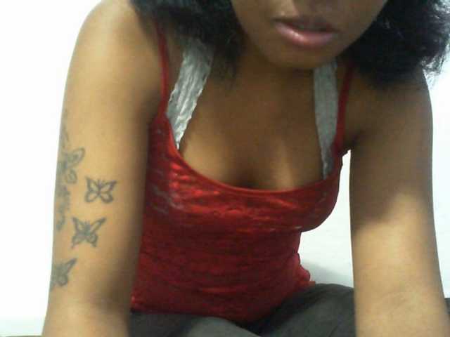 Njara12 live cam on BongaCams