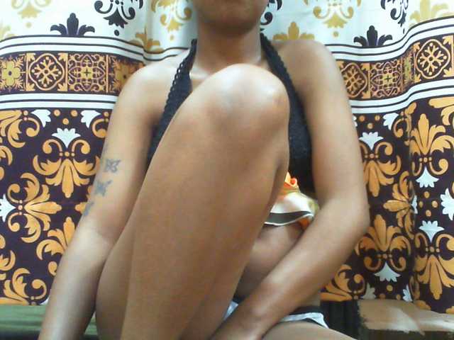 Njara12 live cam on BongaCams