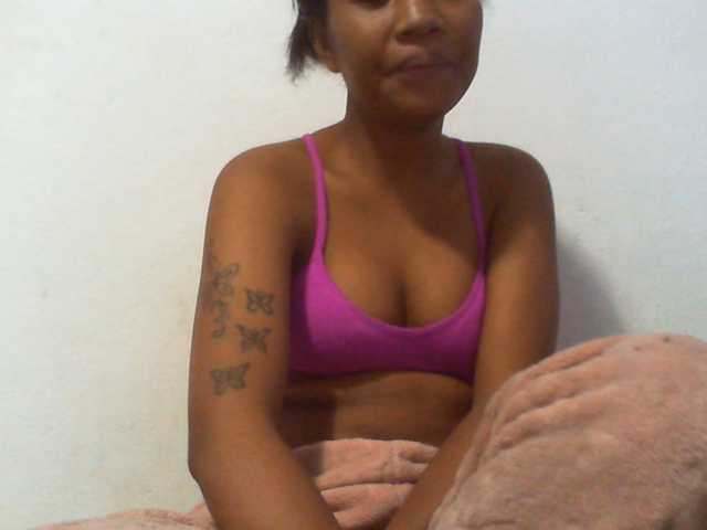 Njara12 live cam on BongaCams