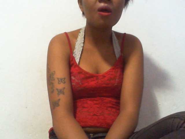 Njara12 live cam on BongaCams