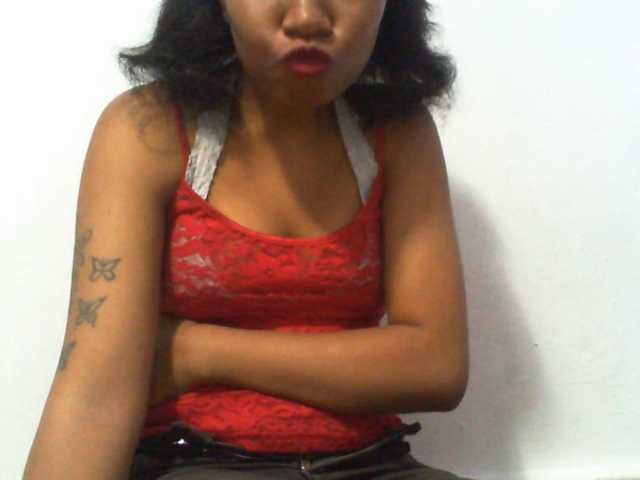 Njara12 live cam on BongaCams