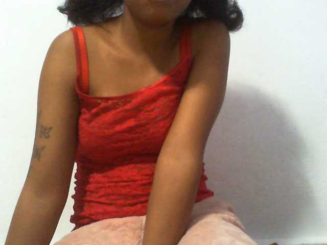 Njara12 live cam on BongaCams